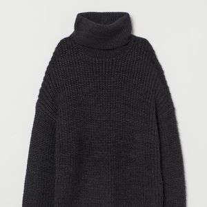 H&M Black Turtleneck Sweater EUC